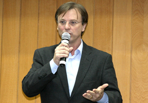 Em cumprimento à Lei de Responsabilidade Fiscal, representantes dos órgãos públicos apresentaram execução financeira e orçamentária