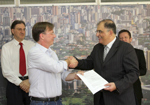 assinatura.lei.terreno.MP.NP