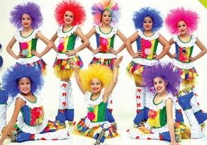 Aplause comemora 22 anos com o tema “Festas”