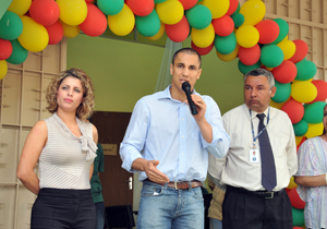 Solenidade de formatura teve presença do prefeito;15 jovens ganharam certificado de auxiliar de informática 