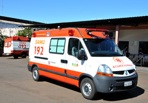 Londrina recebe duas ambulâncias para SAMU regional