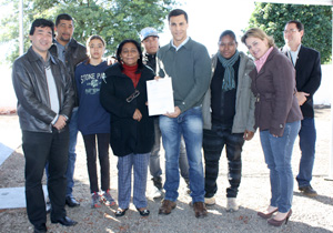 Prefeito entrega capela mortuária do jardim Maracanã