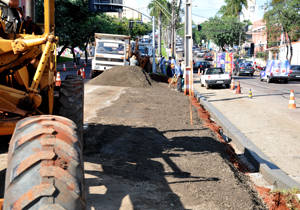 CMTU realiza mudanças no trânsito da avenida JK