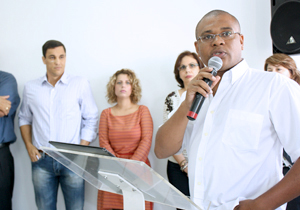 Barbosa Neto autoriza publicação do edital do Teatro Municipal