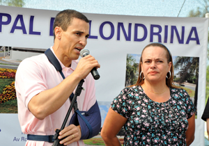 Prefeito entrega 29ª horta comunitária no Parque João Milanez