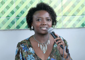 Professora londrinense toma posse em Conselho Nacional