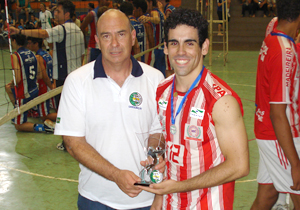 Voleibol londrinense é campeão em Grand Prix estadual