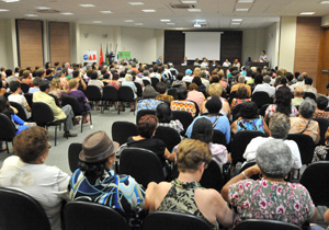 Prefeitura homenageia idosos centenários 