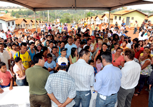 Prefeito ultrapassa mil moradias entregues à população