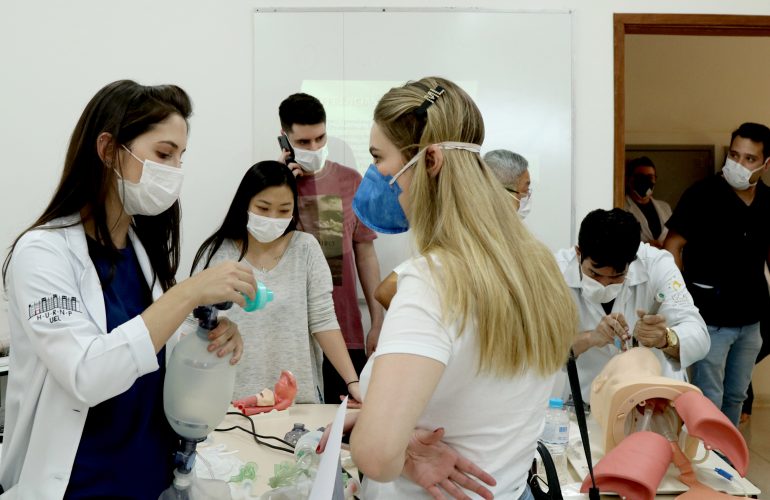 Residência em Medicina de Família e Comunidade abre inscrições nesta ...