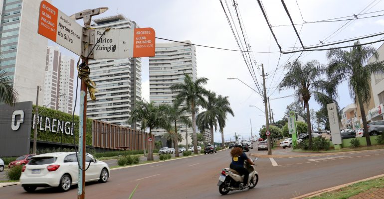 Avenida Ayrton Senna terá interdição de pista para instalação de