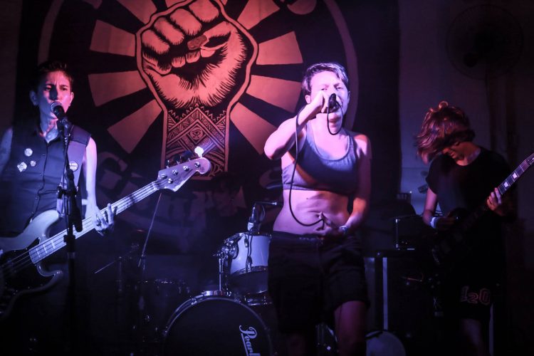 Grrrls: Viva Rock Divas : Raphael, Amy